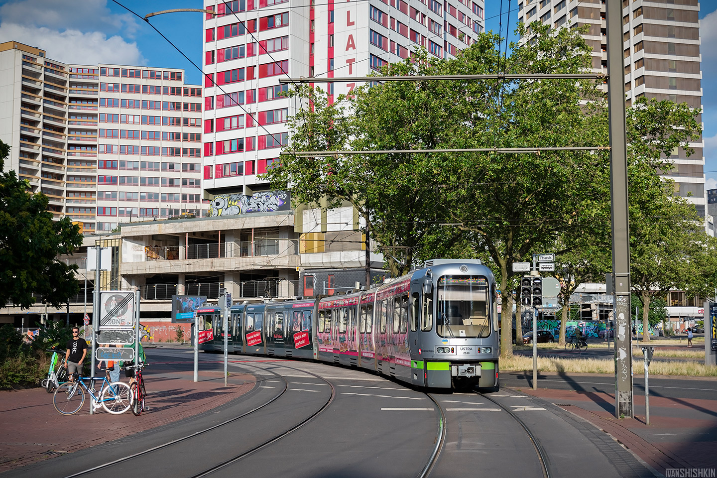 Ганновер, Alstom/LHB TW2500 № 2530; Ганновер — Трамвайные линии и инфраструктура