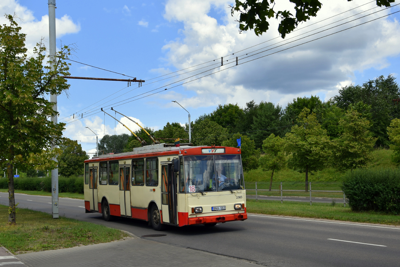 Вильнюс, Škoda 14Tr11/6 № 2563 Вильнюс, Škoda 14Tr11/6 № 2563