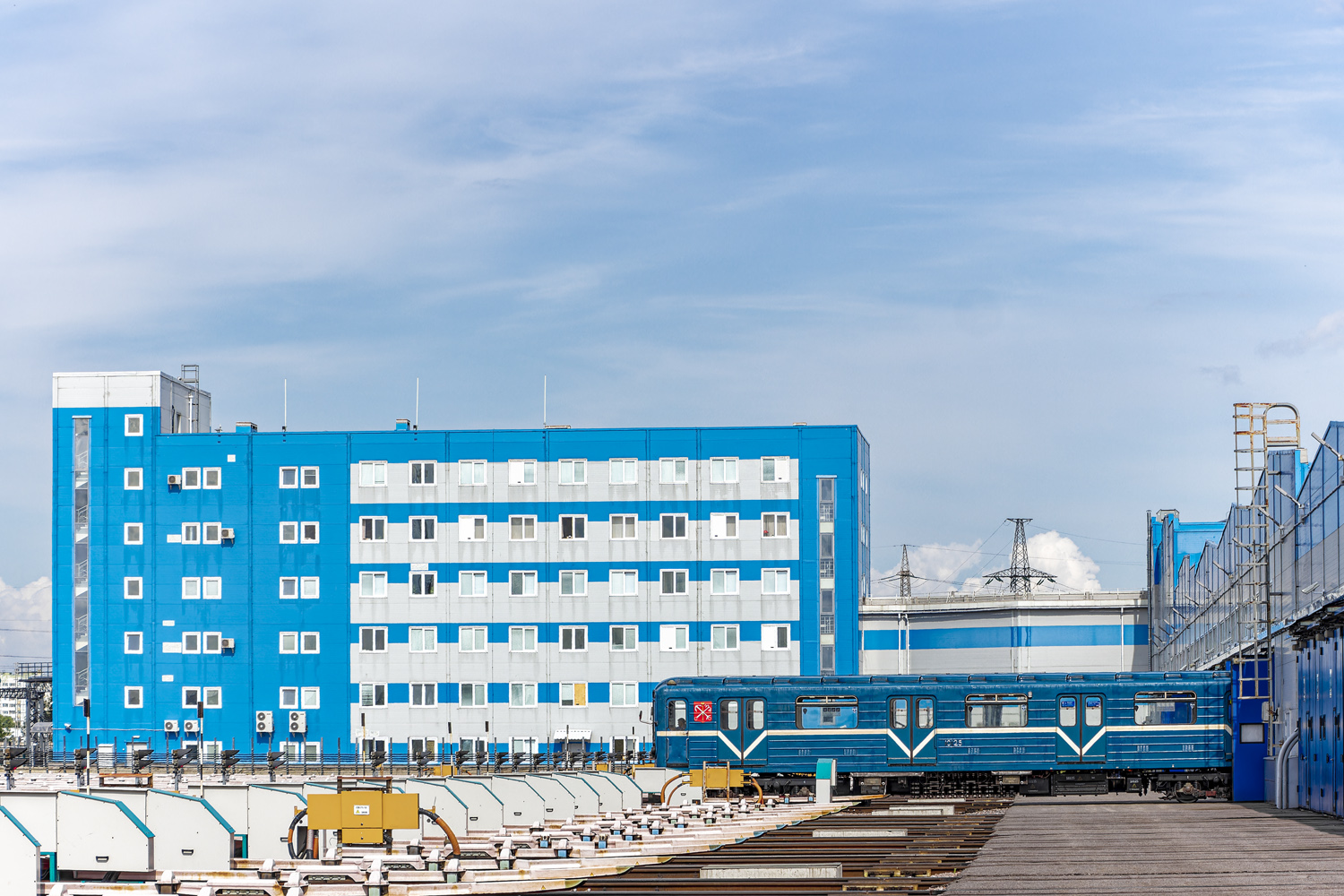 聖彼德斯堡, 81-717.5 (LVZ/VM) # 10125; 聖彼德斯堡 — Metro — Line 5