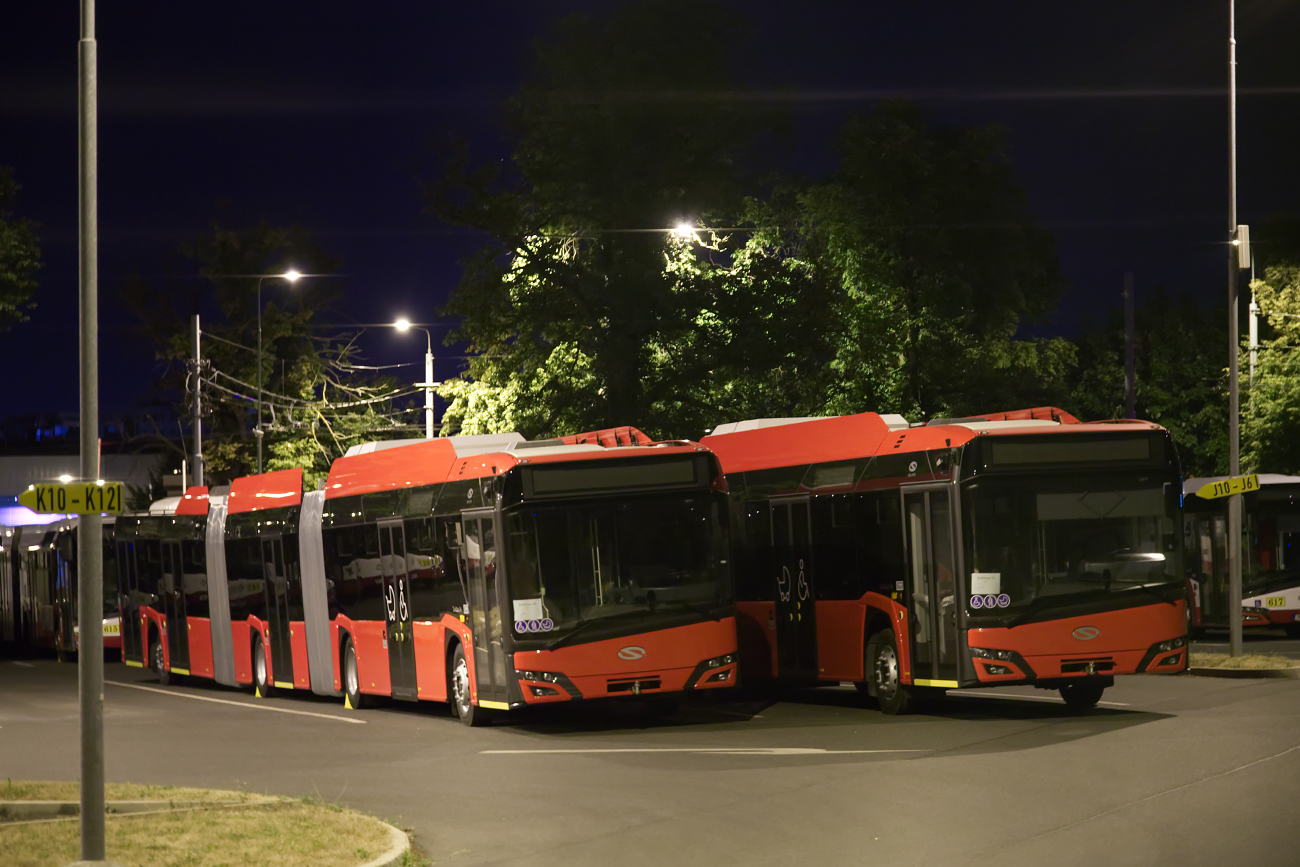 Bratislava, Škoda-Solaris 24m (Škoda 38Tr) Nr. 6911; Plzeň — Brand new trolleybuses from the Škoda factory