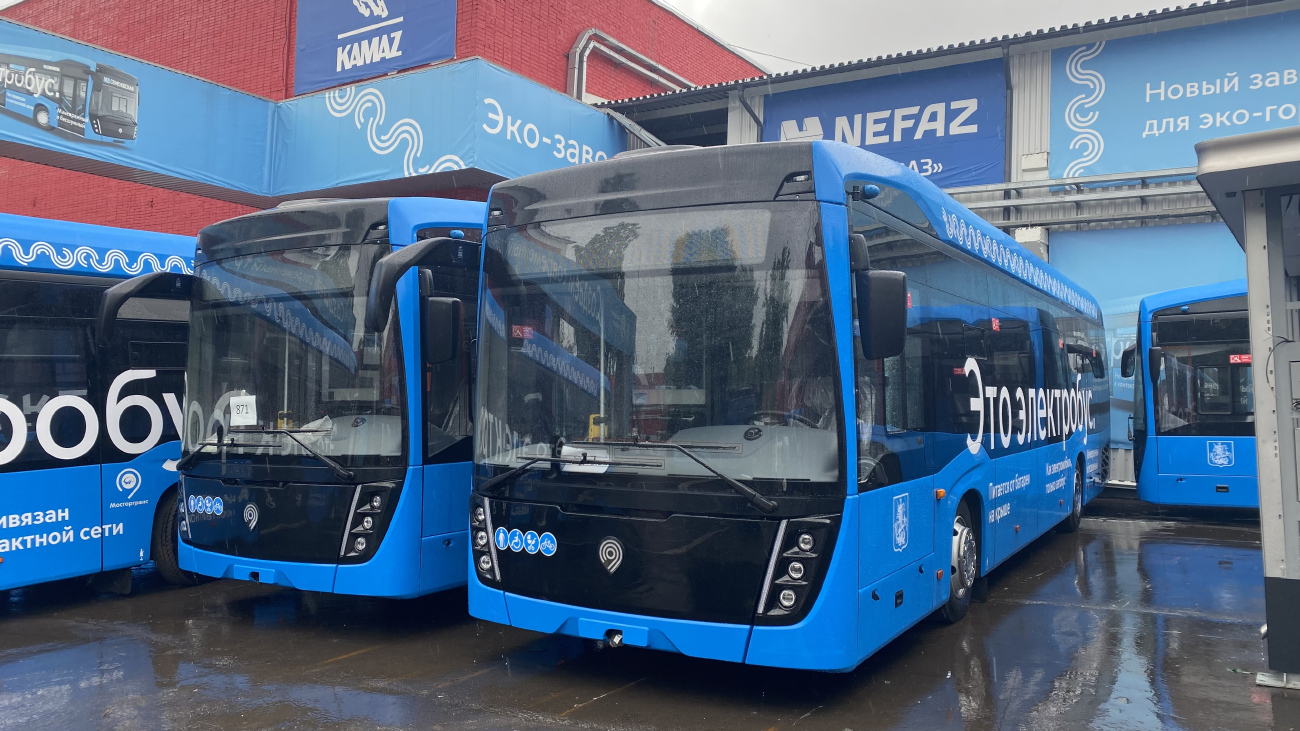 Москва, КАМАЗ-6282 № 490146; Москва — Сокольнический вагоноремонтно-строительный завод (СВАРЗ)