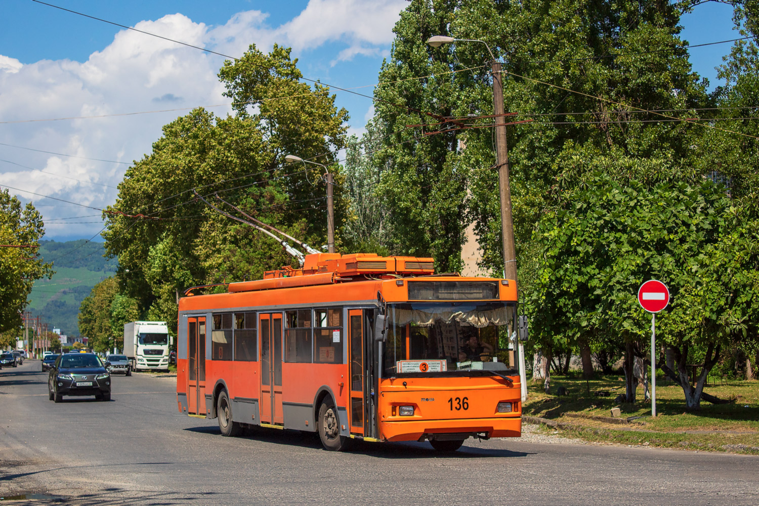 Сухум, Тролза-5275.07 «Оптима» № 136