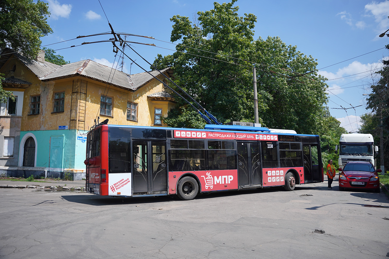 Донецк, ЛАЗ E183A1 № 2330