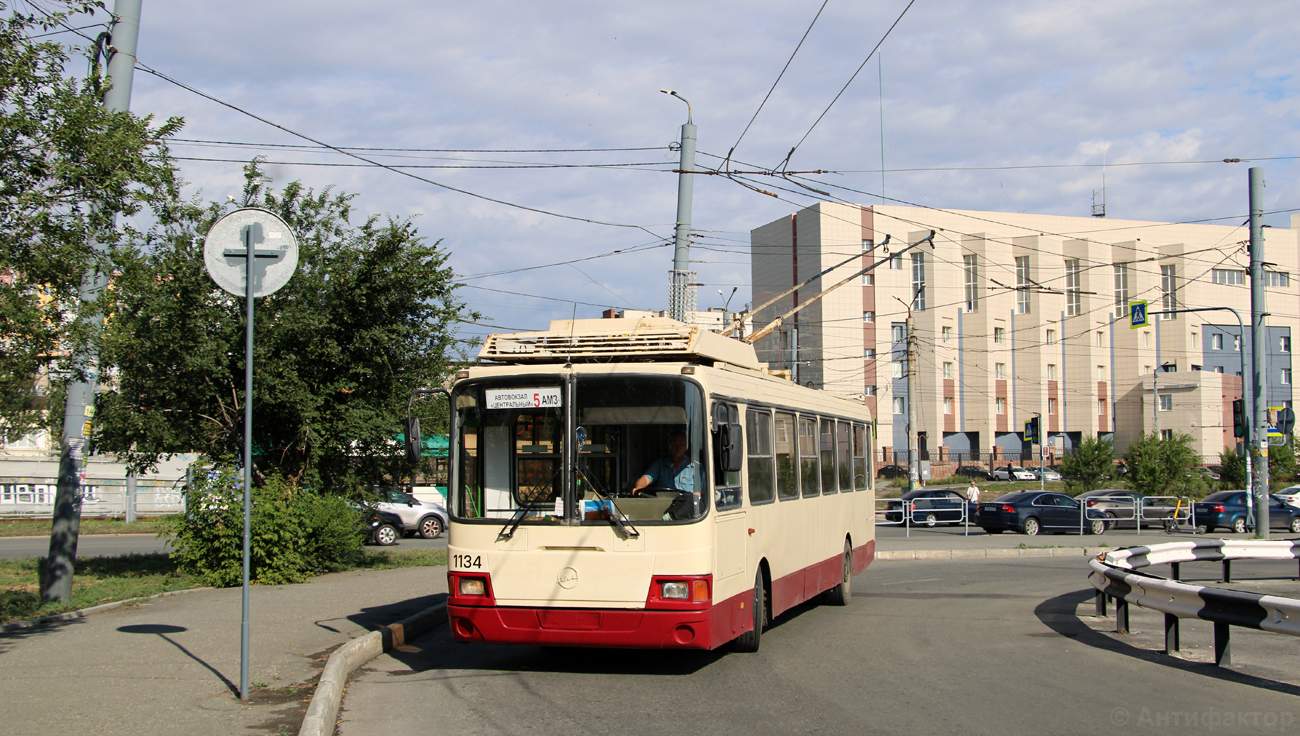 Челябинск, ЛиАЗ-5280 (ВЗТМ) № 1134