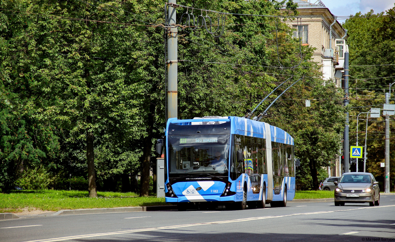Санкт-Петербург, ВМЗ-6215.01 «Премьер» № 1182