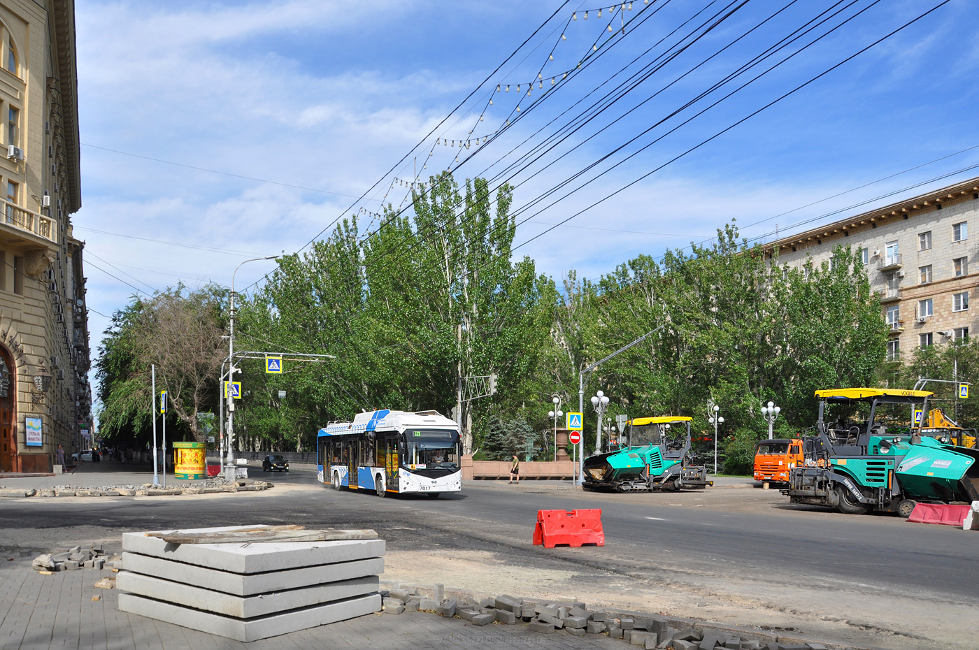 Volgográd, BKM 32100D — 7017