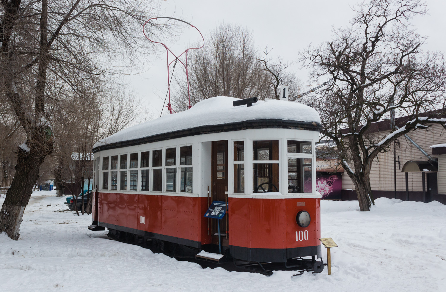Volgograd, 2-axle motor car # 100