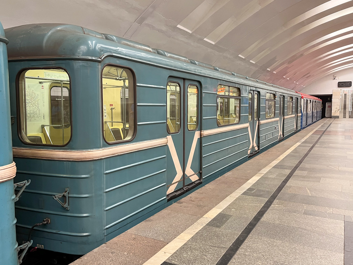 Moscou, 81-714.5М (MVM) N°. 0947