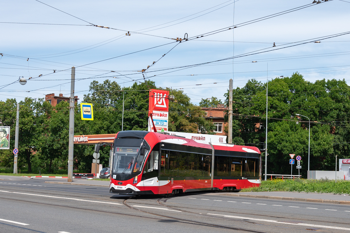 Санкт-Петербург, 71-923М «Богатырь-М» № 8944