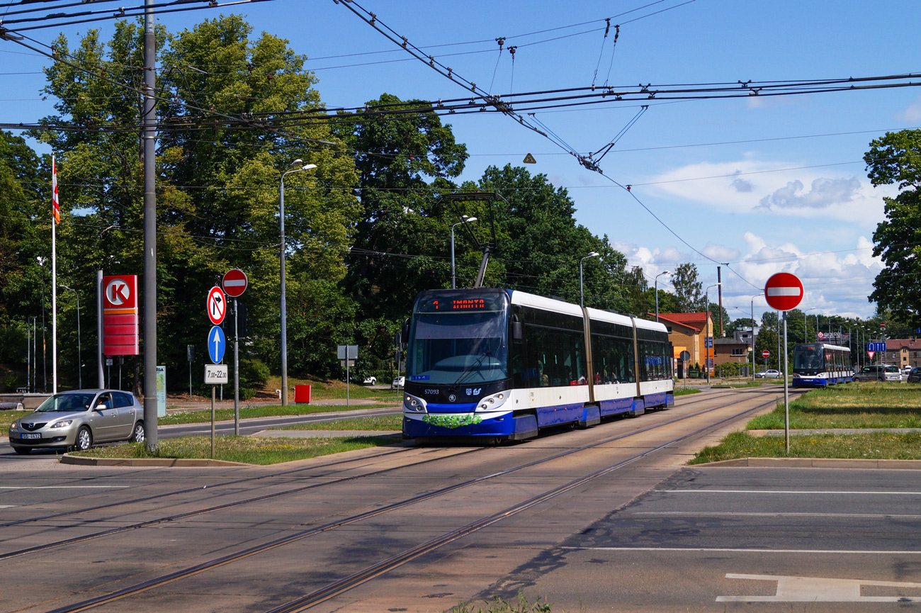 Рига, Škoda 15T ForCity Alfa Riga № 57093