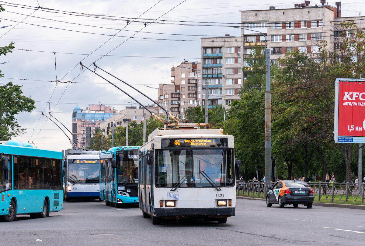 Санкт-Петербург, ВМЗ-5298.01 (ВМЗ-463) № 1821