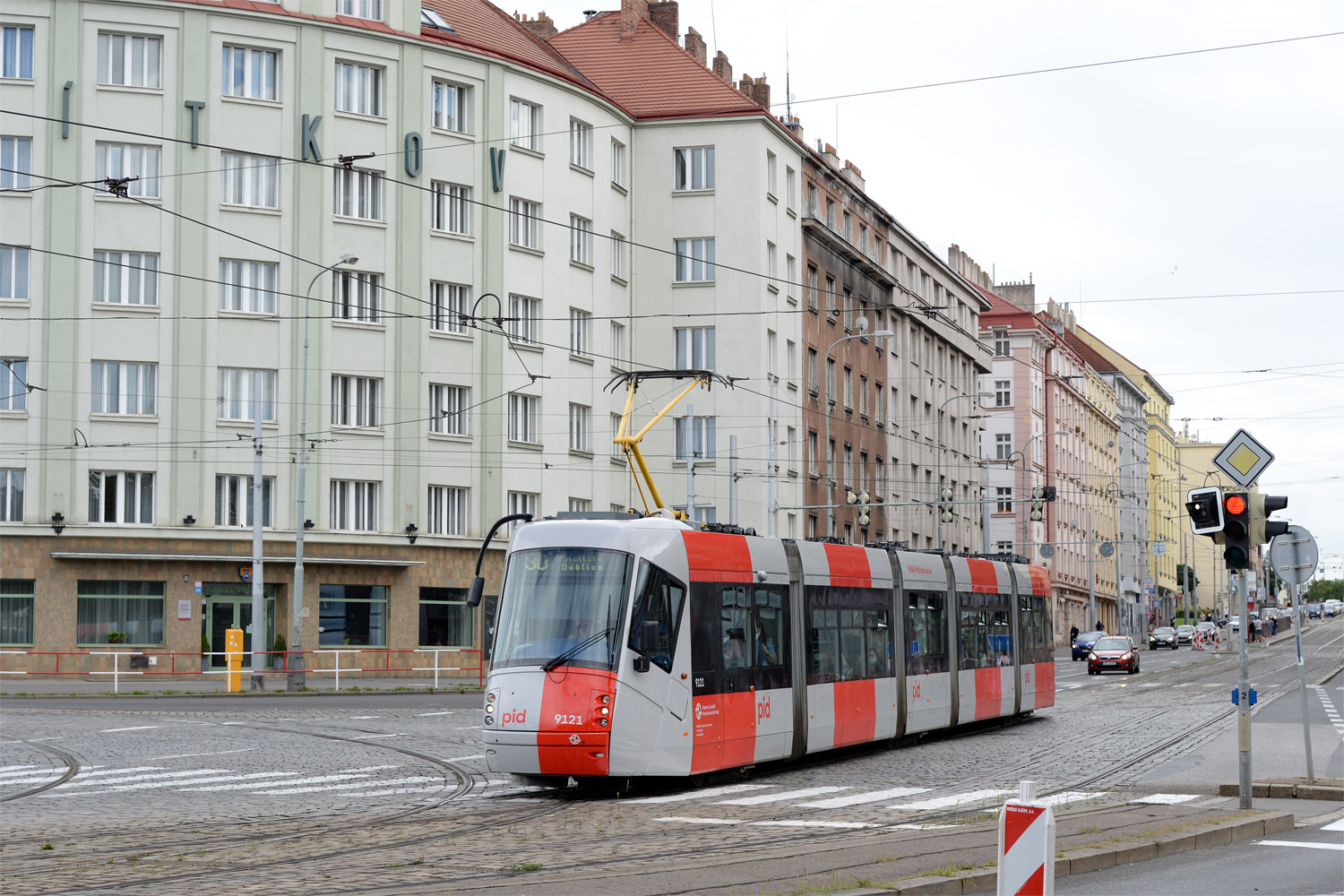 Прага, Škoda 14T Elektra № 9121