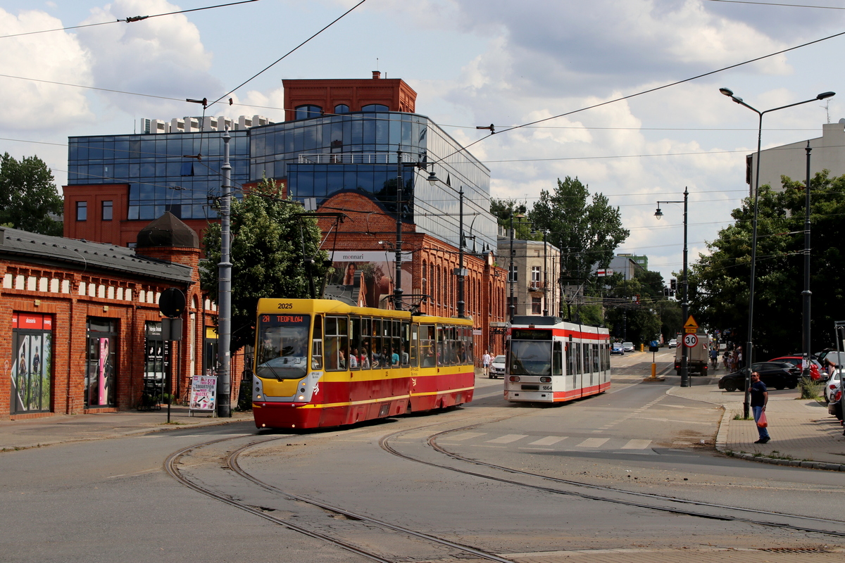 Лодзь, Konstal 805NaND № 2025