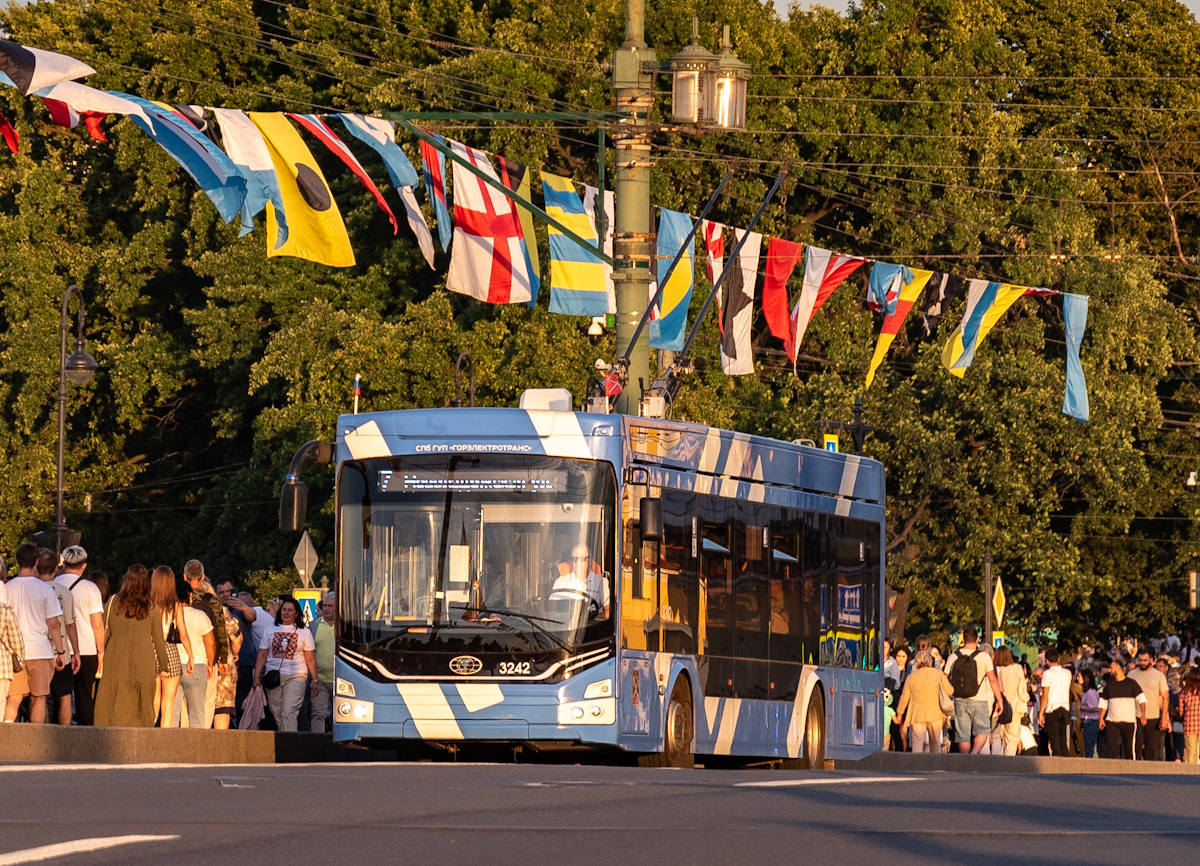 Санкт-Петербург, ПКТС-6281.00 «Адмирал» № 3242