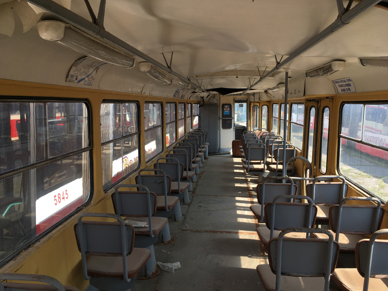 Volgograd, Tatra T3SU # 5757