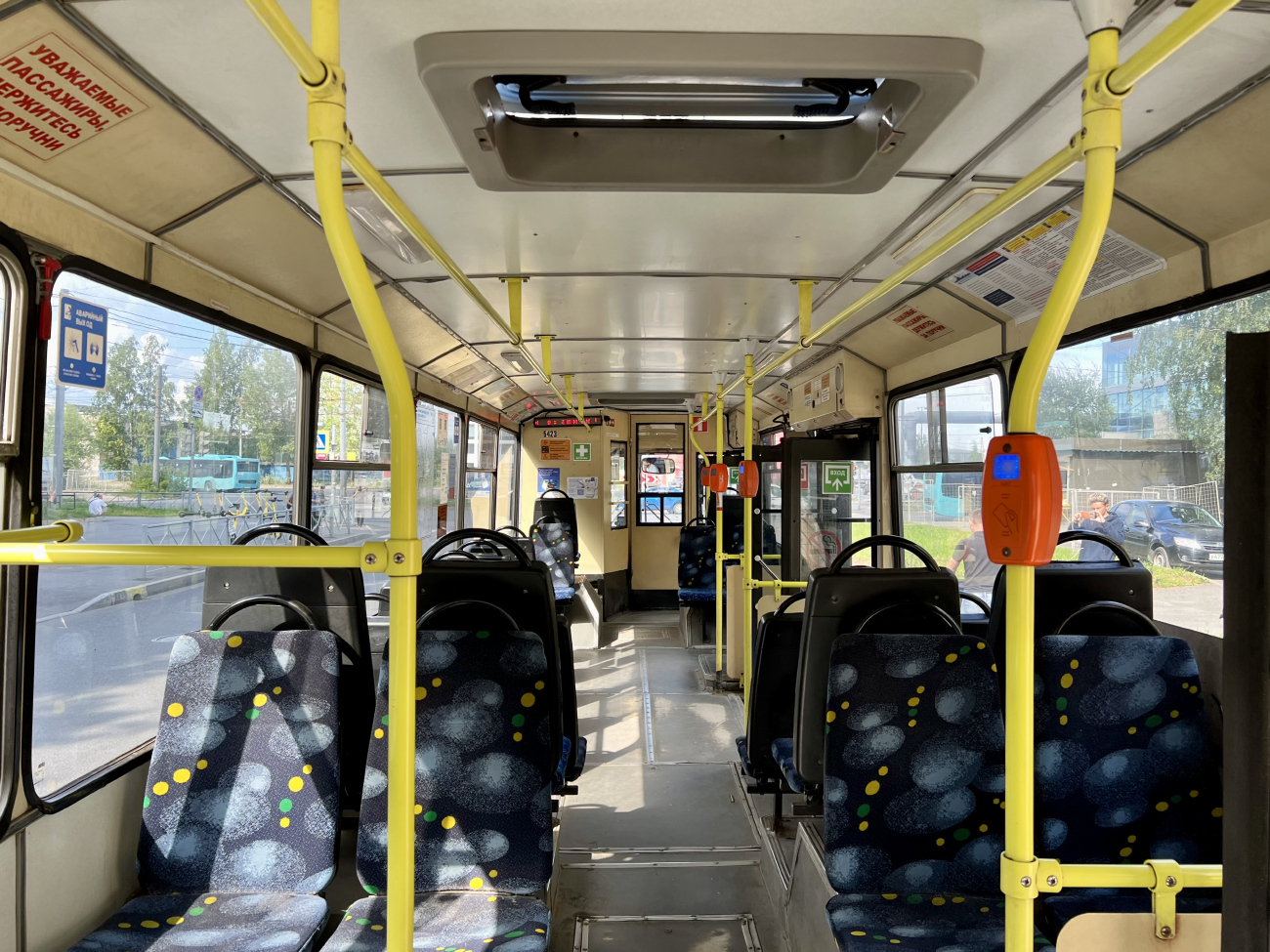 Санкт-Петербург, ВМЗ-52981 № 5423