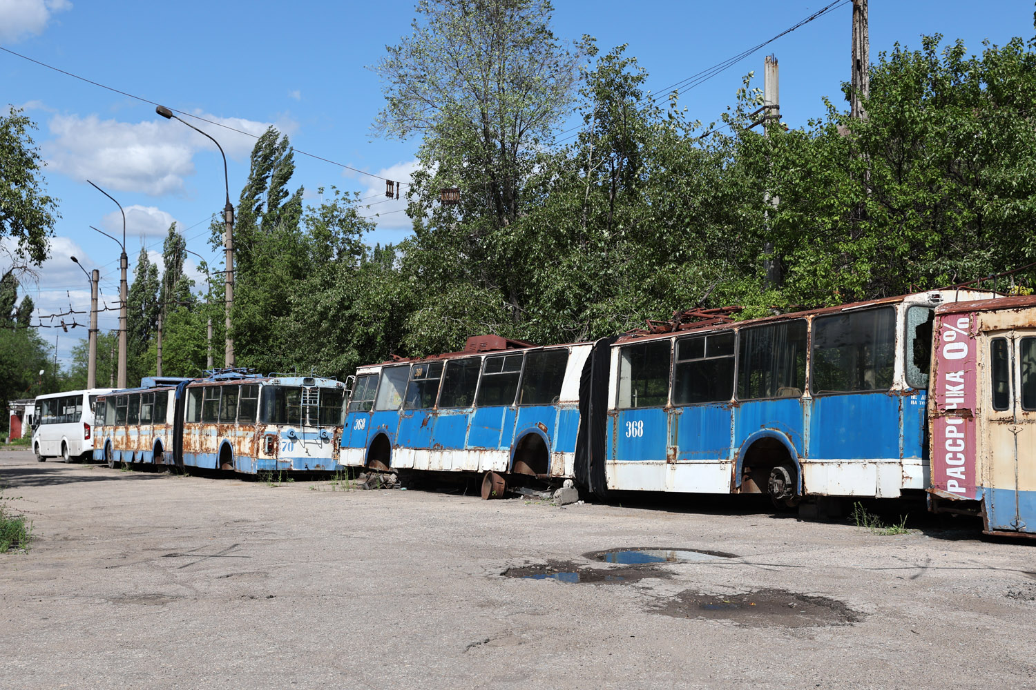 Alchevsk, ZiU-620520 № 368; Alchevsk, ZiU-620520 № 370