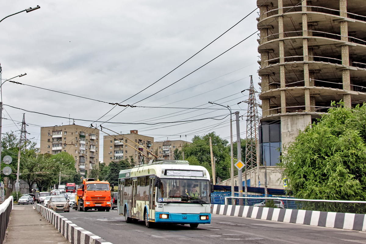 Ростов-на-Дону, БКМ 32102 № 323