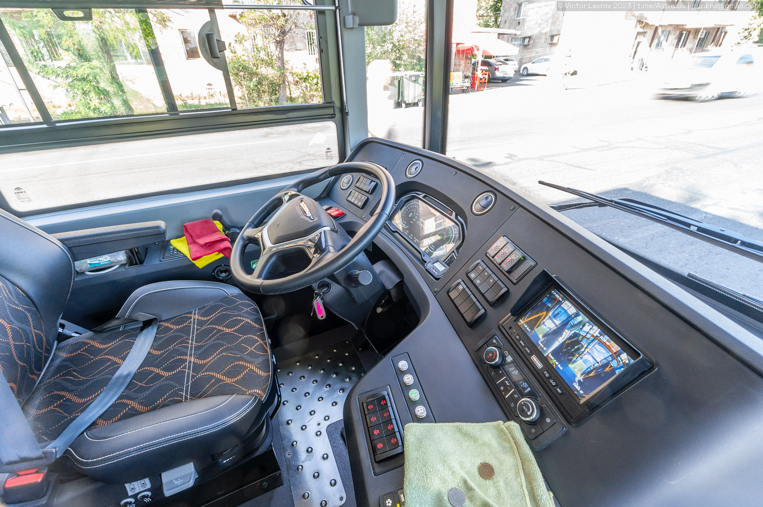 Ереван, Yutong ZK6128BEVG № 041