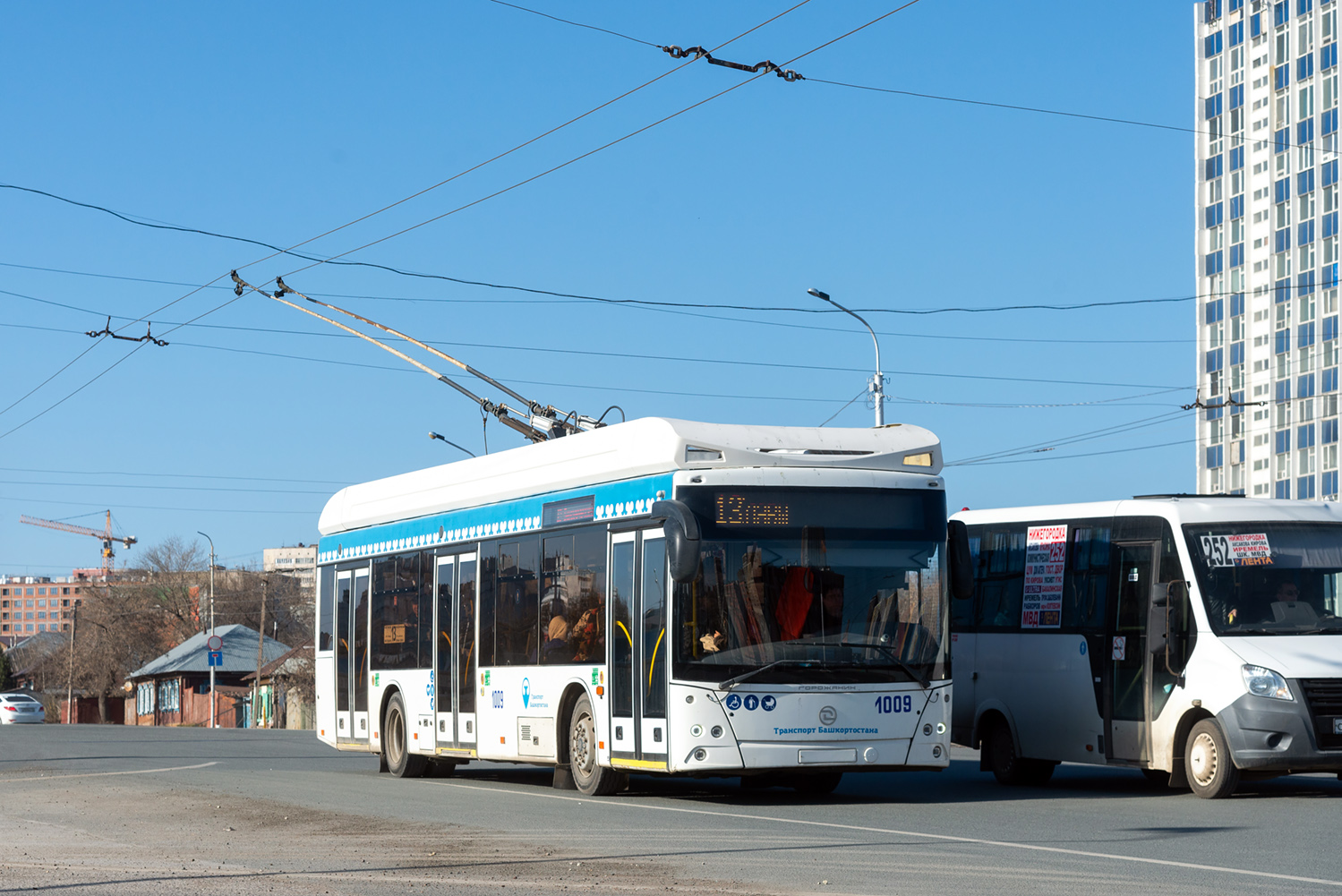 Уфа, УТТЗ-6241.01 «Горожанин» № 1009