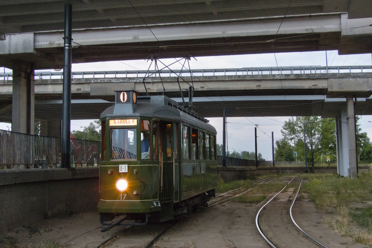 Лодзь, Sanok SN1 № 17; Лодзь — Конечные станции и разворотные кольца