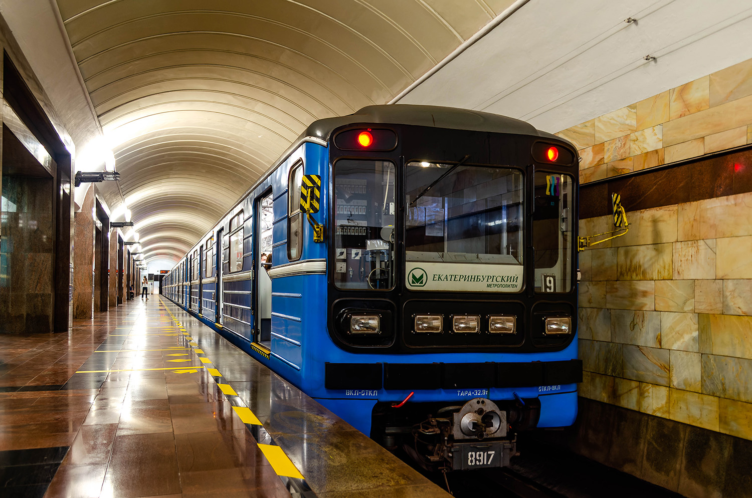 Екатеринбург, 81-717.5 (ЛВЗ/ВМ) № 8917