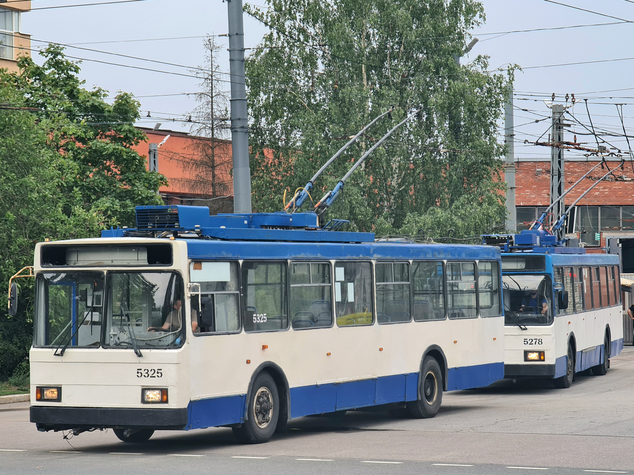 Санкт-Петербург, ВМЗ-5298-22 № 5325