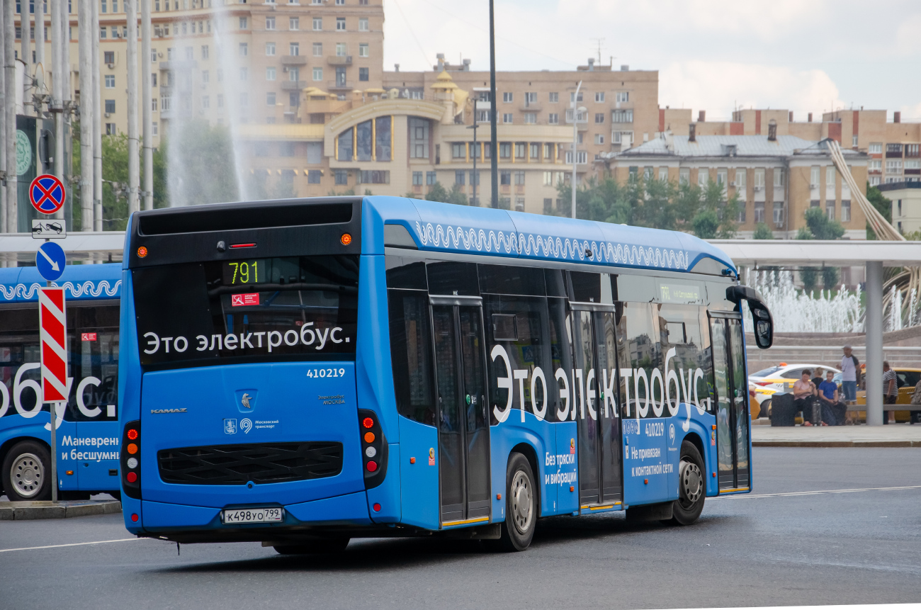 Москва, КАМАЗ-6282 № 410219