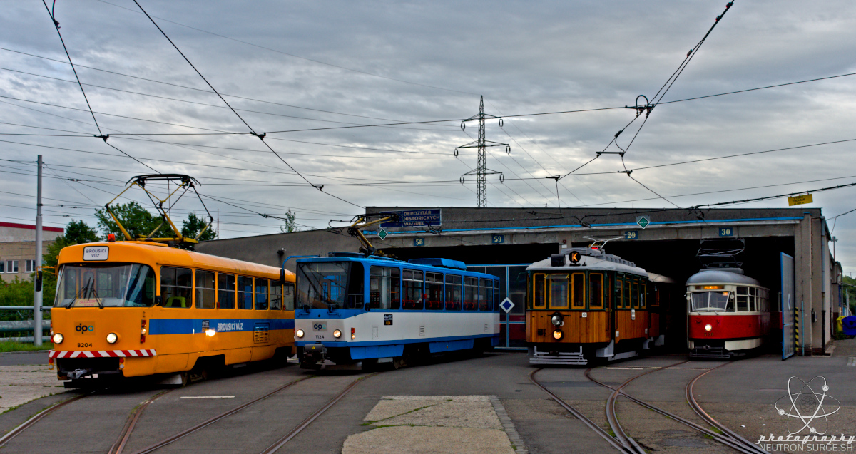 Ostrava, Tatra T6A5 № 1124; Ostrava, Kopřívnice 2-axle motor car № 25; Ostrava, Tatra T1 № 528
