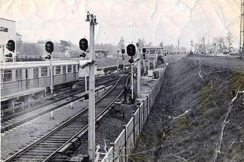 Киев, Е № 3570; Киев — Метрополитен — Подвижной состав — Е*; Киев — Метрополитен — Святошинско-Броварская линия