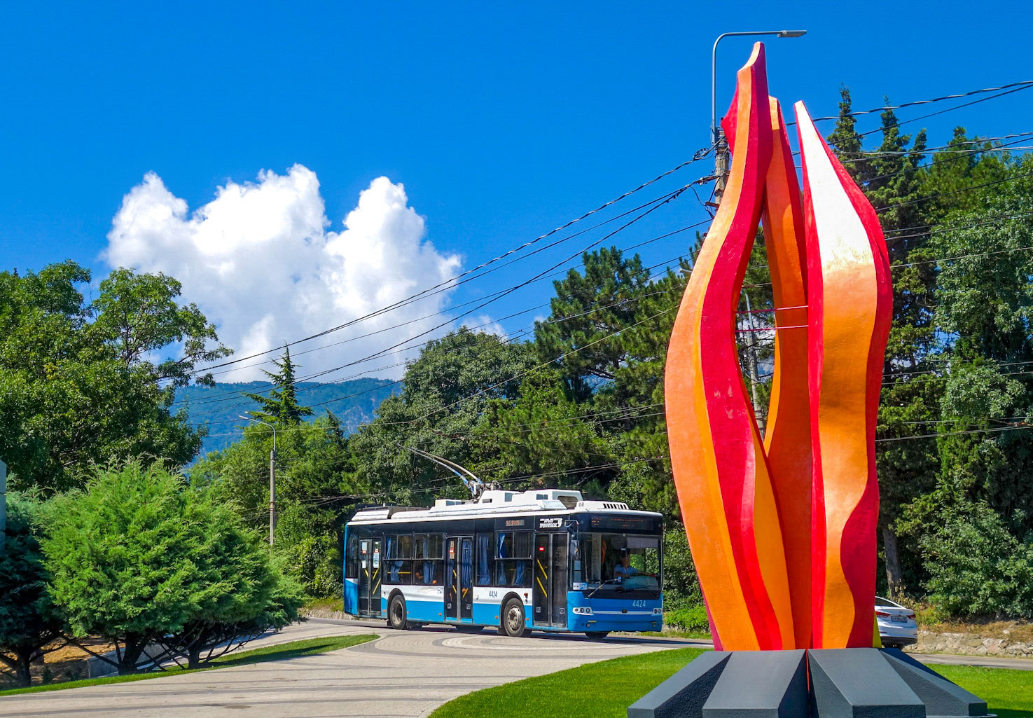 Кримски тролейбус — Разные фотографии