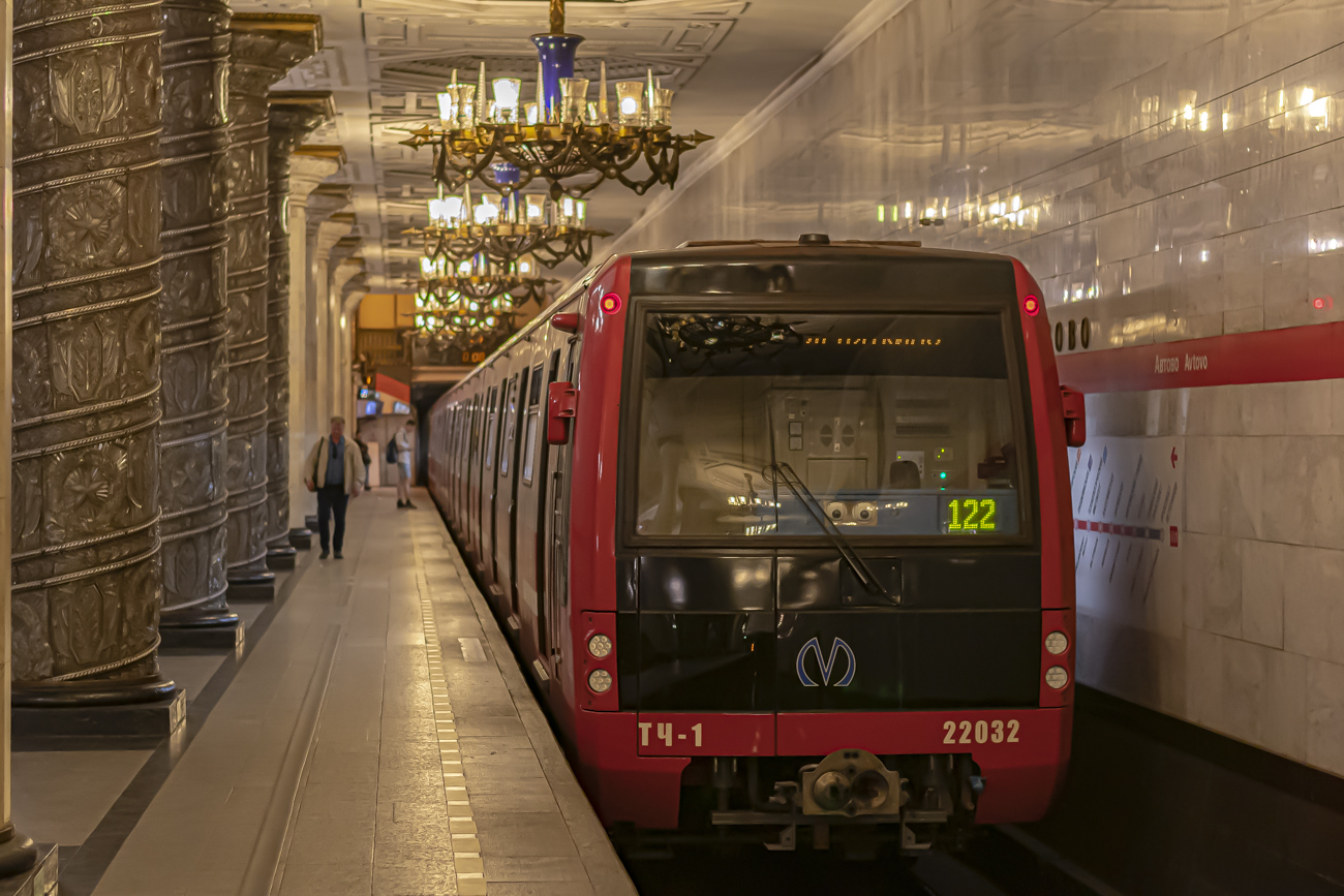სანქტ-პეტერბურგი, 81-722.1 № 22032