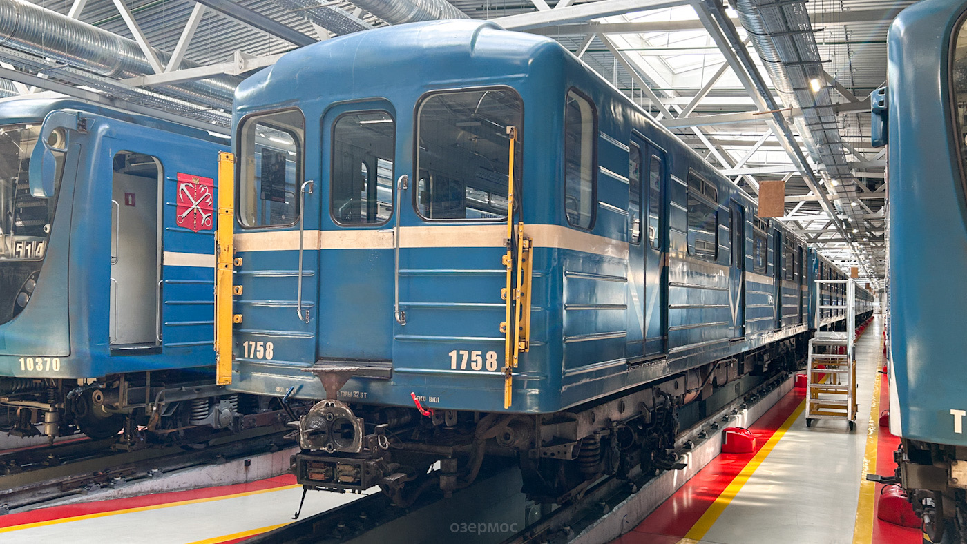 Sankt-Peterburg, 81-714.5P (MVM) № 1758