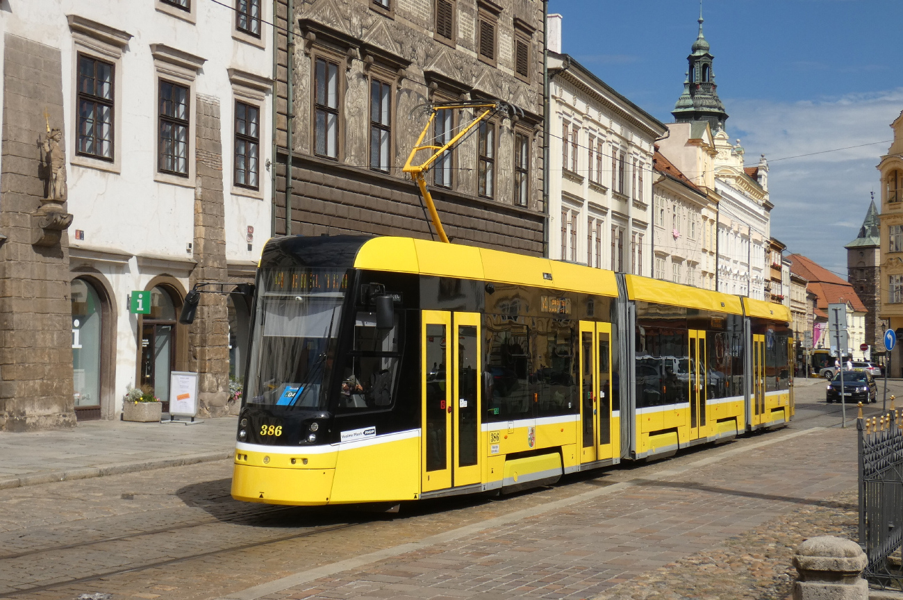 Plzeň, Škoda 40T ForCity Smart č. 386