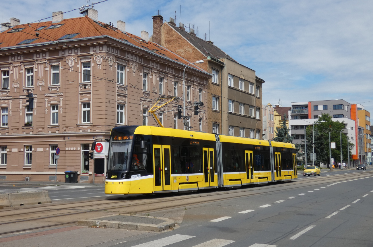 Пльзень, Škoda 40T ForCity Smart № 390