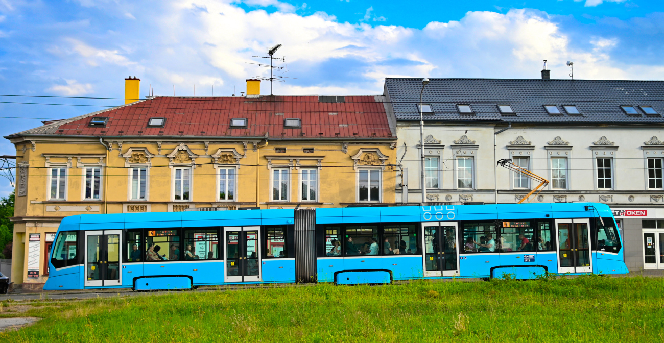 Ostrawa, Stadler Tango NF2 Nr 1712