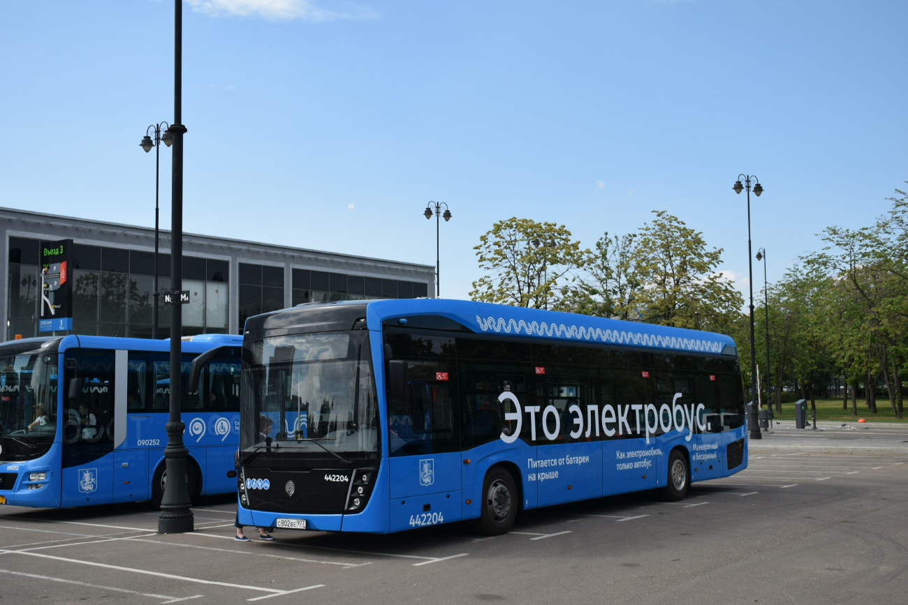 Moszkva, KAMAZ-6282 — 442204