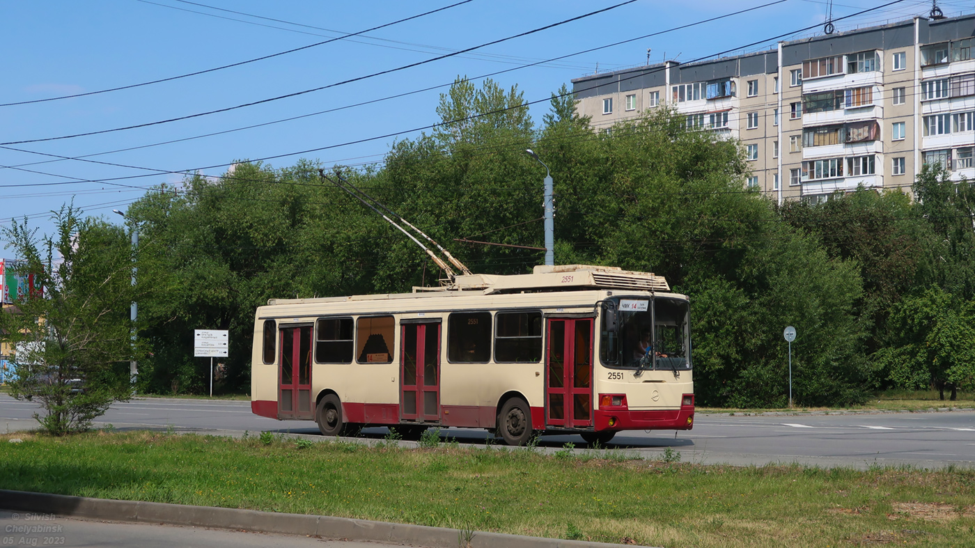 Челябинск, ЛиАЗ-5280 (ВЗТМ) № 2551