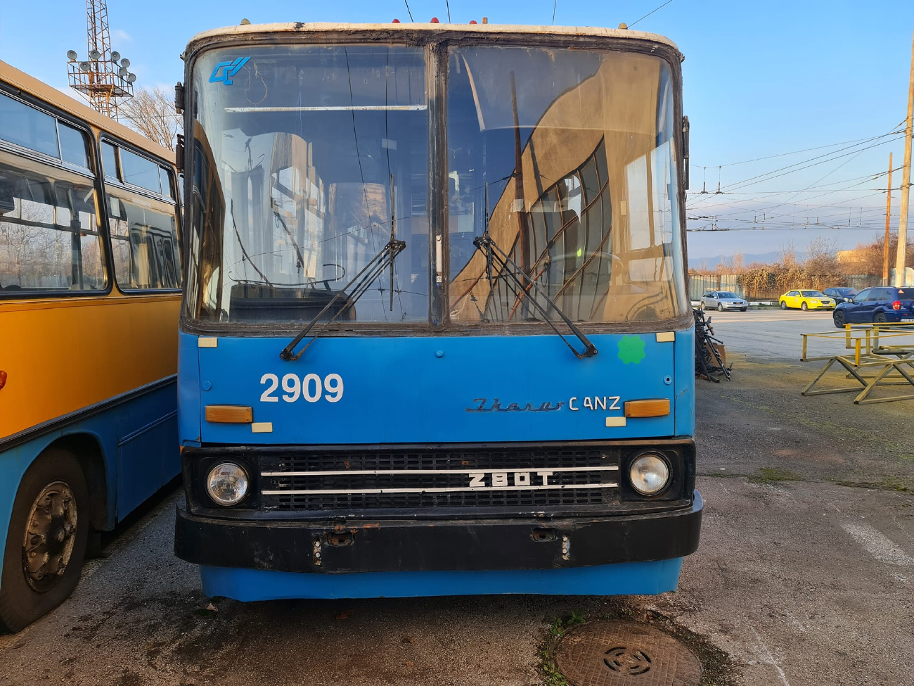 София, Ikarus 280.92 № 2909