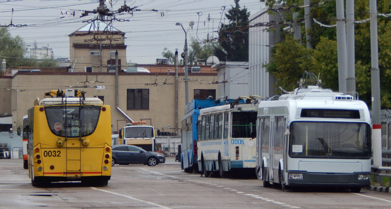 Химки, ВМЗ-5298.01 «Авангард» № 0032; Химки, БКМ 321 № 0047