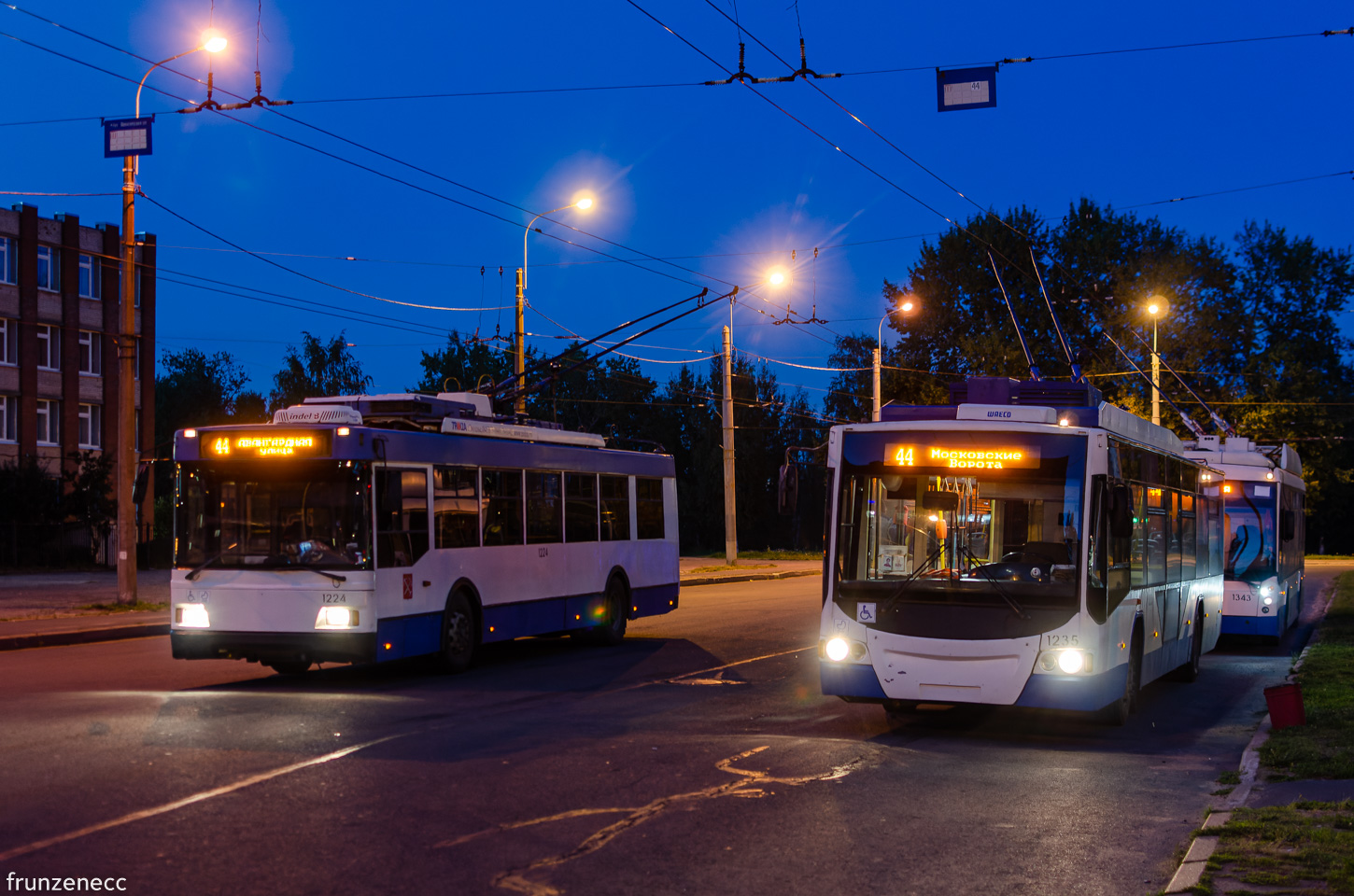 Санкт-Петербург, Тролза-5275.03 «Оптима» № 1224; Санкт-Петербург, ВМЗ-5298.01 «Авангард» № 1235