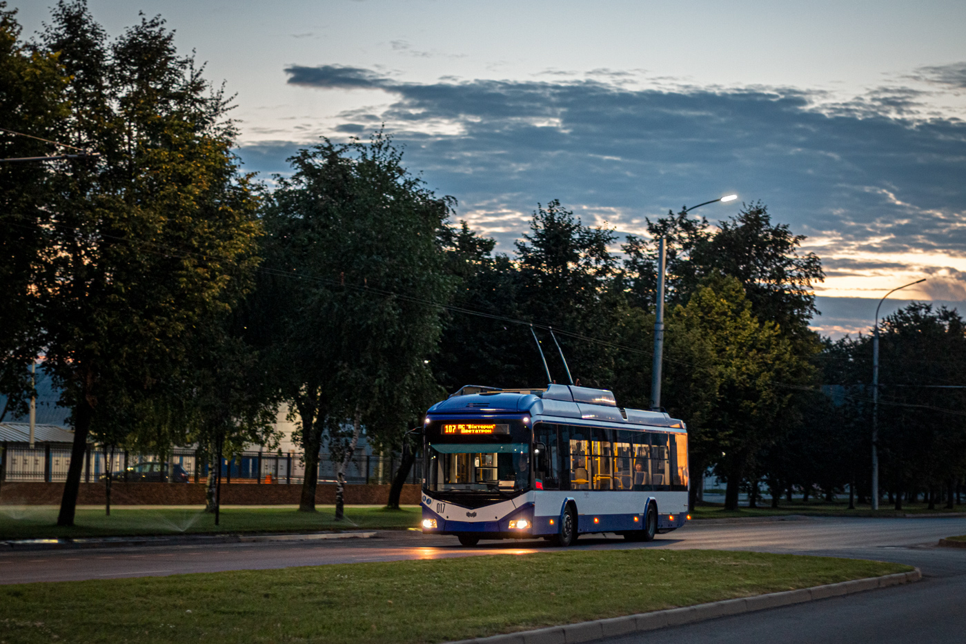 Брест, БКМ 321 № 017