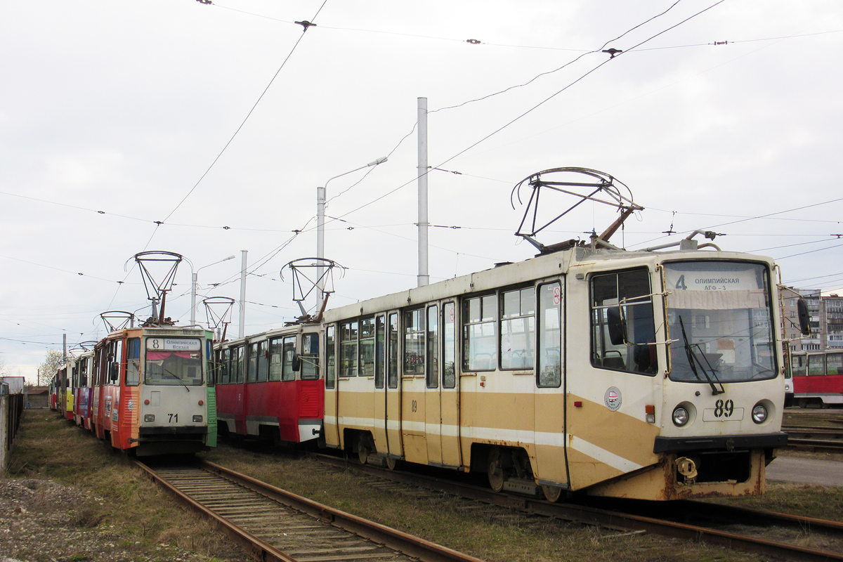 Череповец, 71-605 (КТМ-5М3) № 71; Череповец, 71-608КМ № 89
