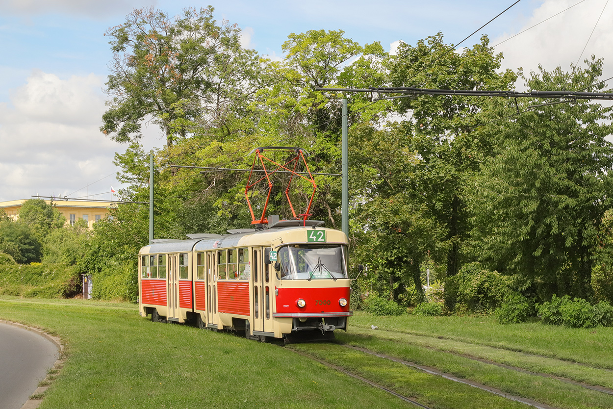 Prága, Tatra K2 — 7000