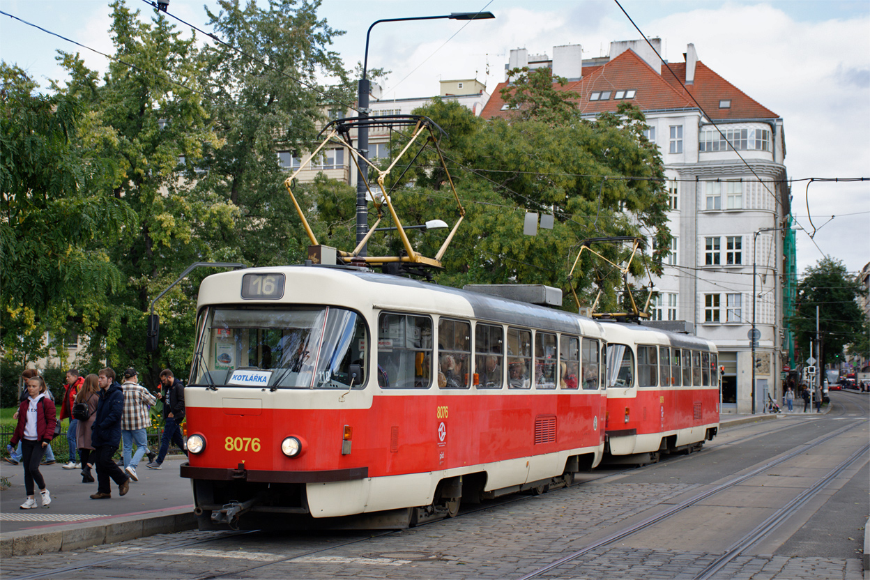 Praha, Tatra T3M2-DVC # 8076