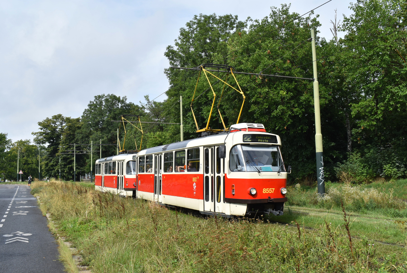 Prága, Tatra T3R.P — 8557