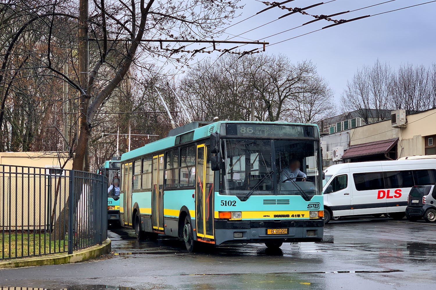 Bukareste - Ilfov, Ikarus 415.80 № 5102