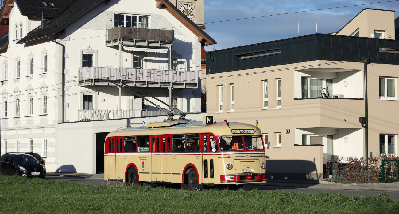 Зальцбург, Henschel/Uerdingen/Kiepe ÜH IIIs № 123