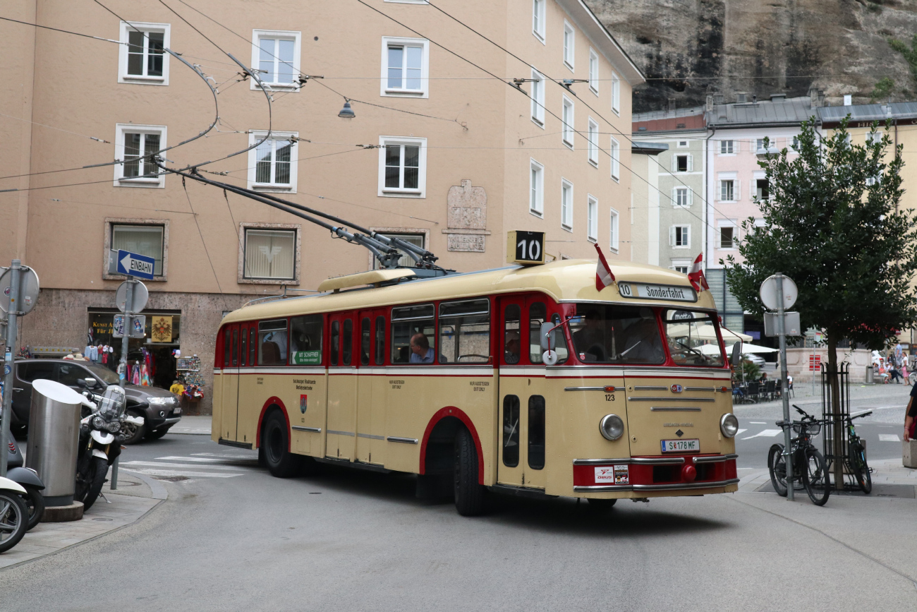 Зальцбург, Henschel/Uerdingen/Kiepe ÜH IIIs № 123