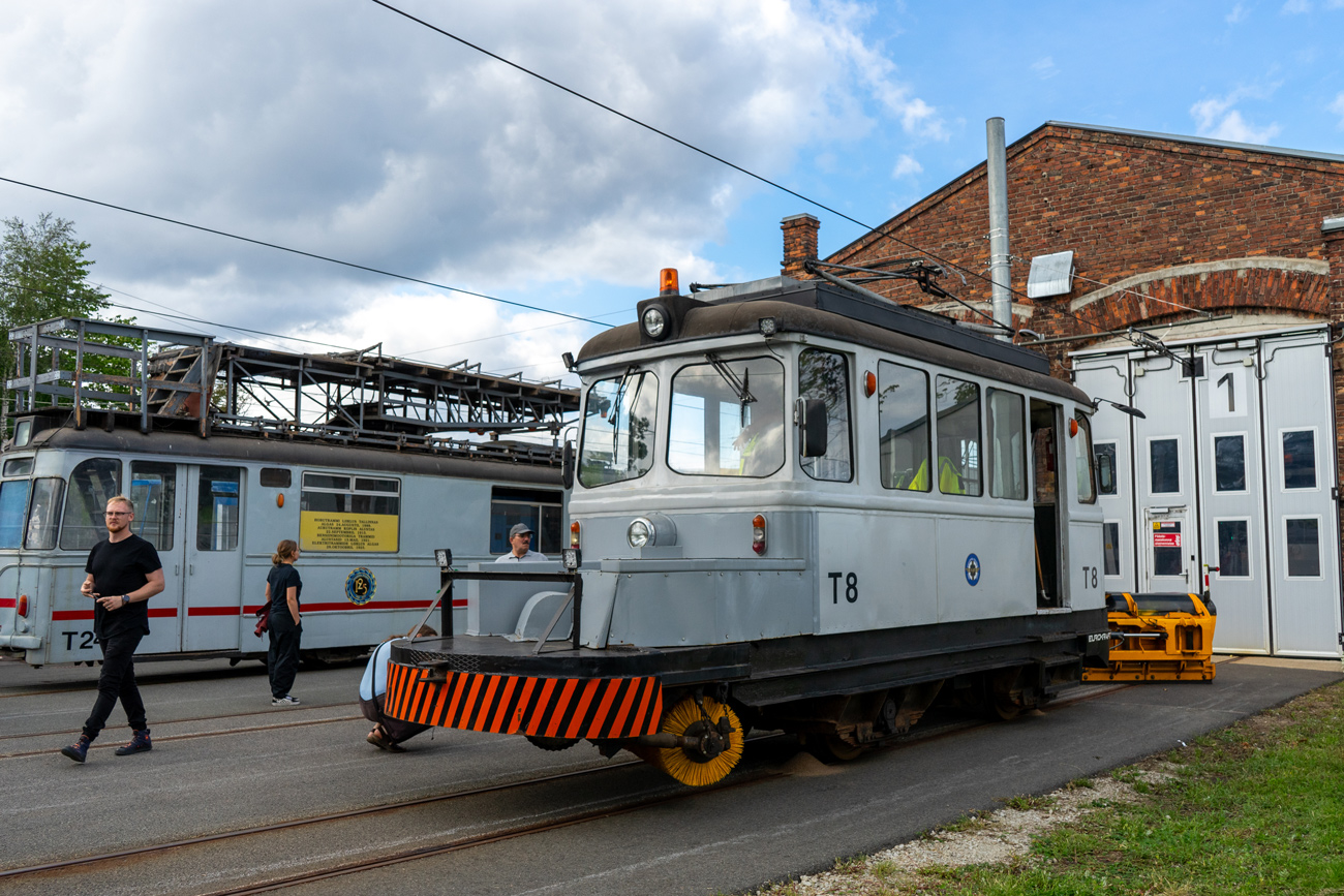 Таллин, Двухосный моторный вагон № Т-8